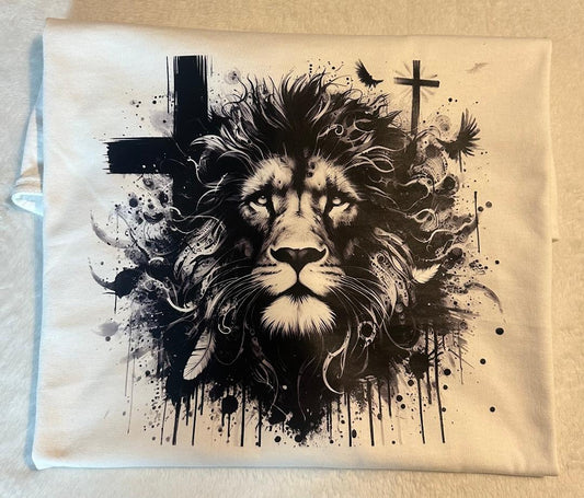 Lion black and white with crosses t shirt